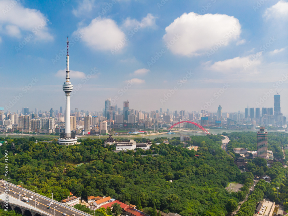 Fototapeta premium Wuhan city skyline aerial photography in summer