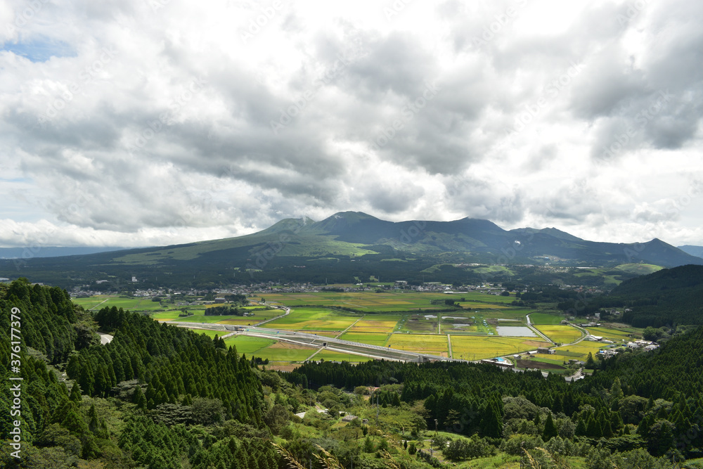 Image of Mt. Aso seen from Milky Road [September]