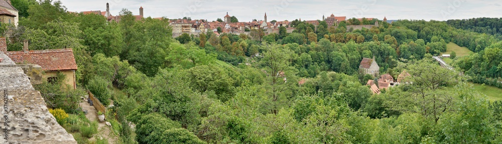 Rothenburg - Blick von der Burggasse in das Taubertal