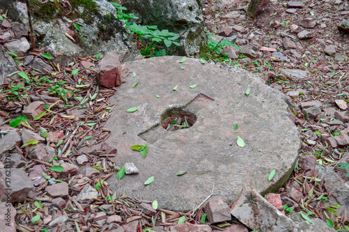 BEAUTY STONE IN LA CIMBARRA. ALDEAQUEMADA. JAEN . SPAIN