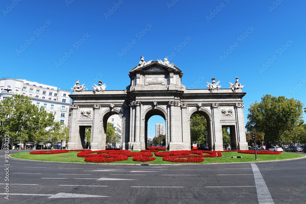 Puerta de Alcalá, Madrid