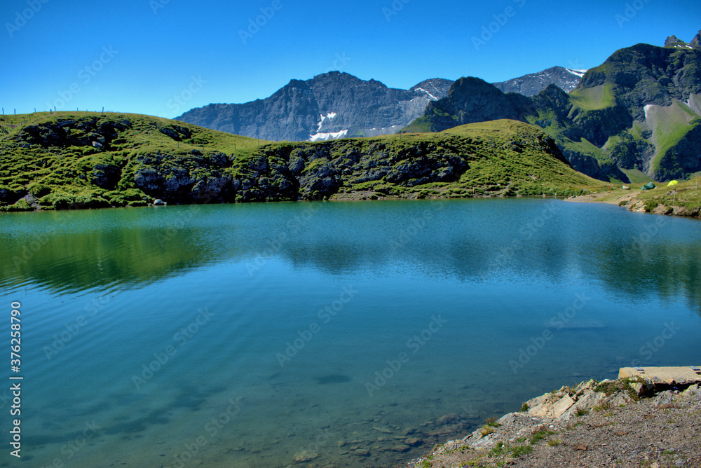 Fototapeta premium Alpsee auf dem Pizol in der Schweiz 7.8.2020