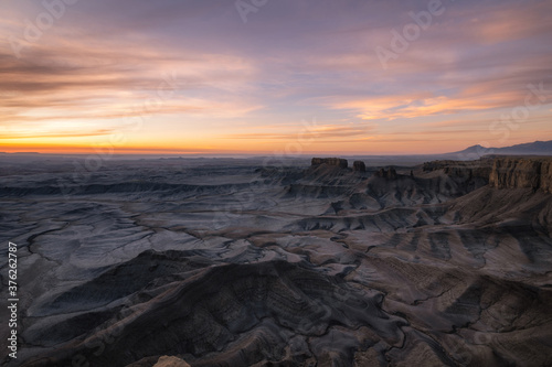 Skyline Ridge sunrise near Capitol Reef National Park in Utah