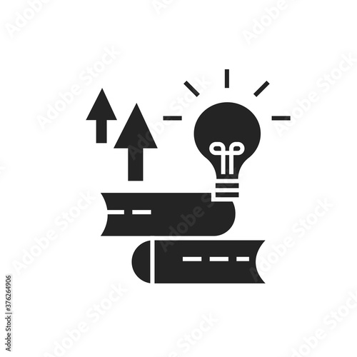 Psychology courses black glyph icon. Mental health. E-learning. Self improvement. Pictogram for web page, mobile app. UI UX GUI design element.