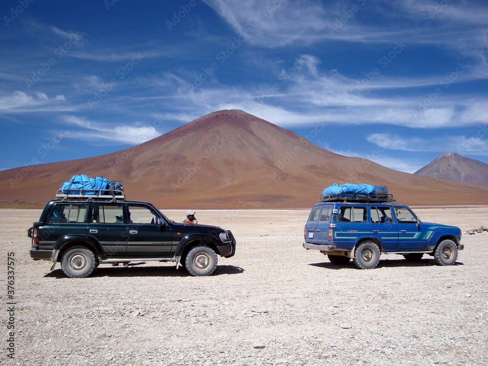 Bolivia altiplano trip lake sky mountains jeep trip car
