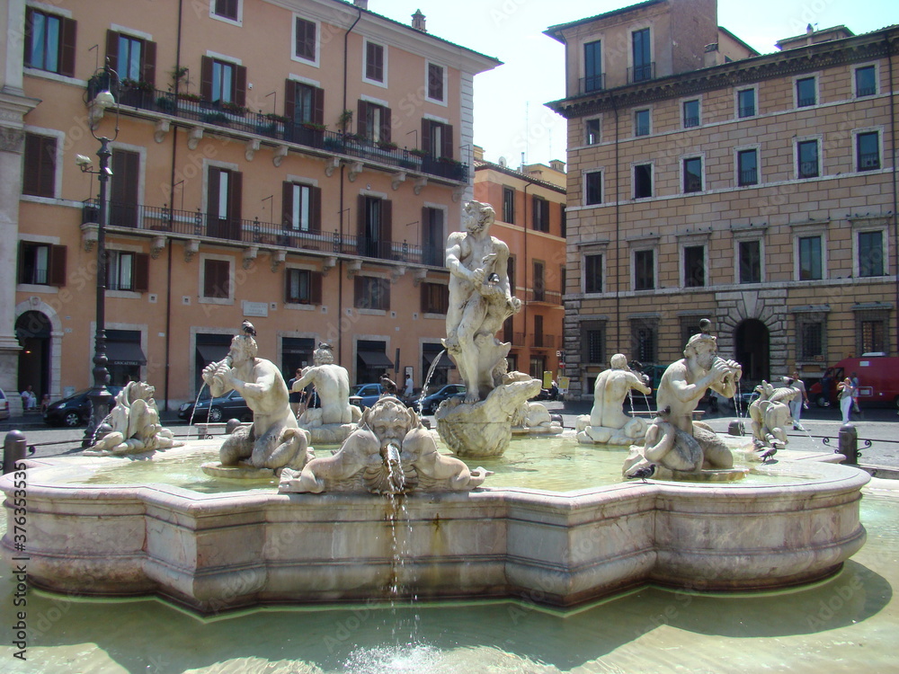 Fototapeta premium Fountain in Rome