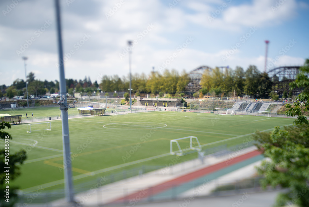 ティルトレンズを使いサッカーグランドをミニチュア風に写した写真　　　バンクーバー　ブリティッシュコロンビア　カナダ

