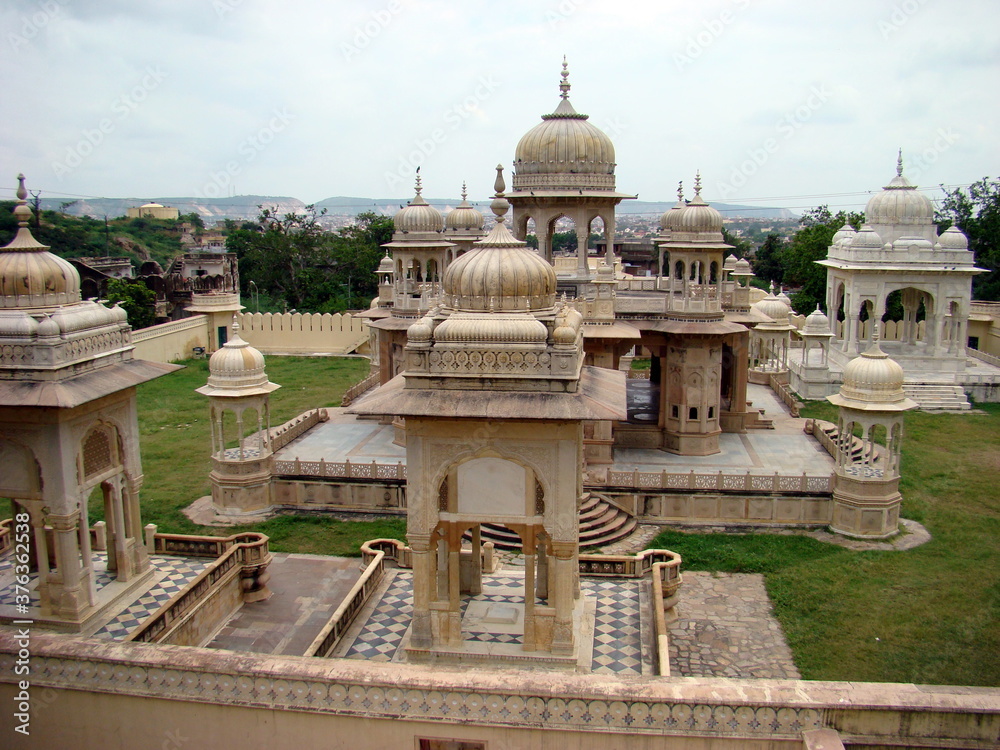 ancient buildings and temples in india