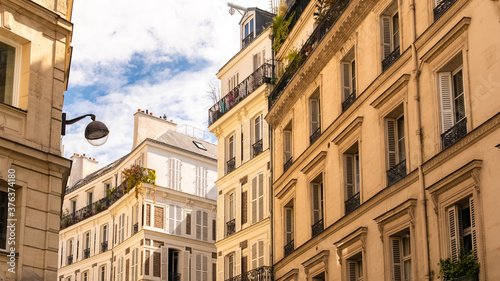 Paris, buildings in Montmartre. © Pascale Gueret