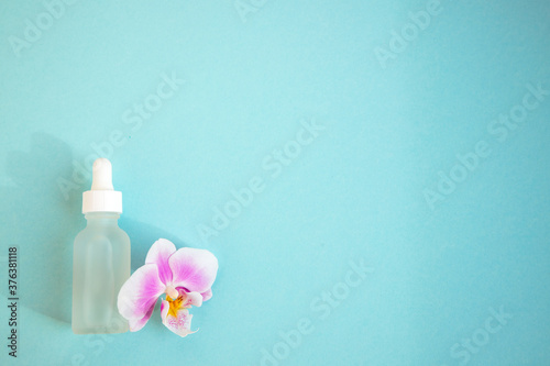 blank packaging clear glass serum bottle for cosmetic products design mock-up isolated on white background with clipping path
