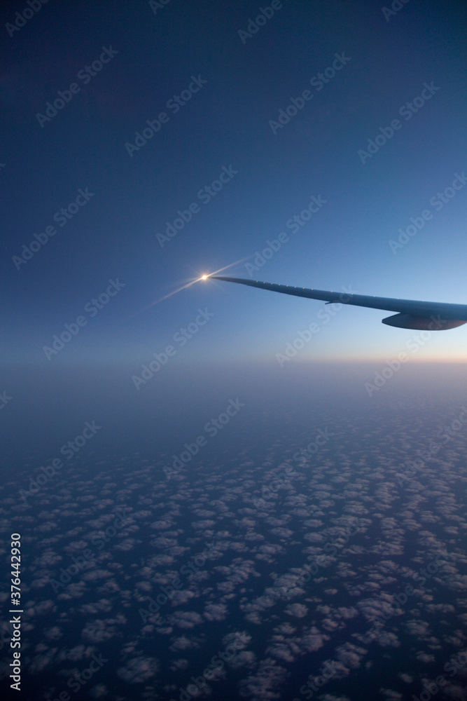 Fototapeta premium 飛行機から撮影した空