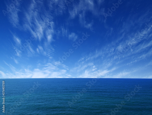 Blue sea with waves and sky © Alekss
