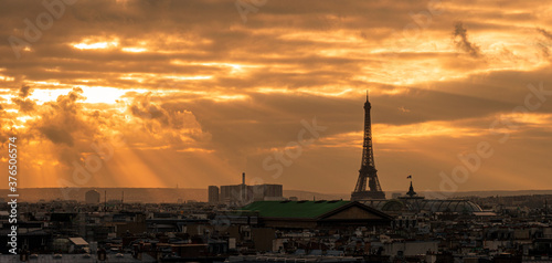paris at sunset © Fernando