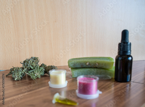Muestra de productos hechos a base de cannabis