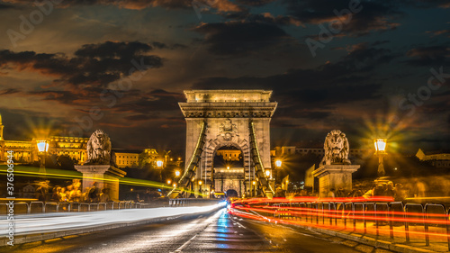 Illuminated Chain Bridge © zevana
