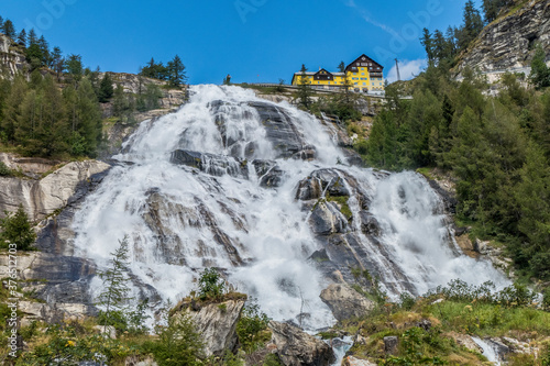 Fototapeta Naklejka Na Ścianę i Meble -  the beautiful Toce Waterfall in Formazza Valley in Piedmont