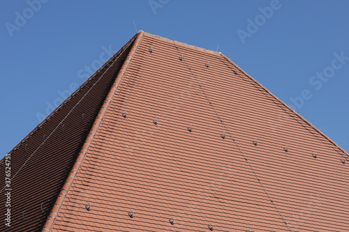 detail von einem dach nach einer sanierung