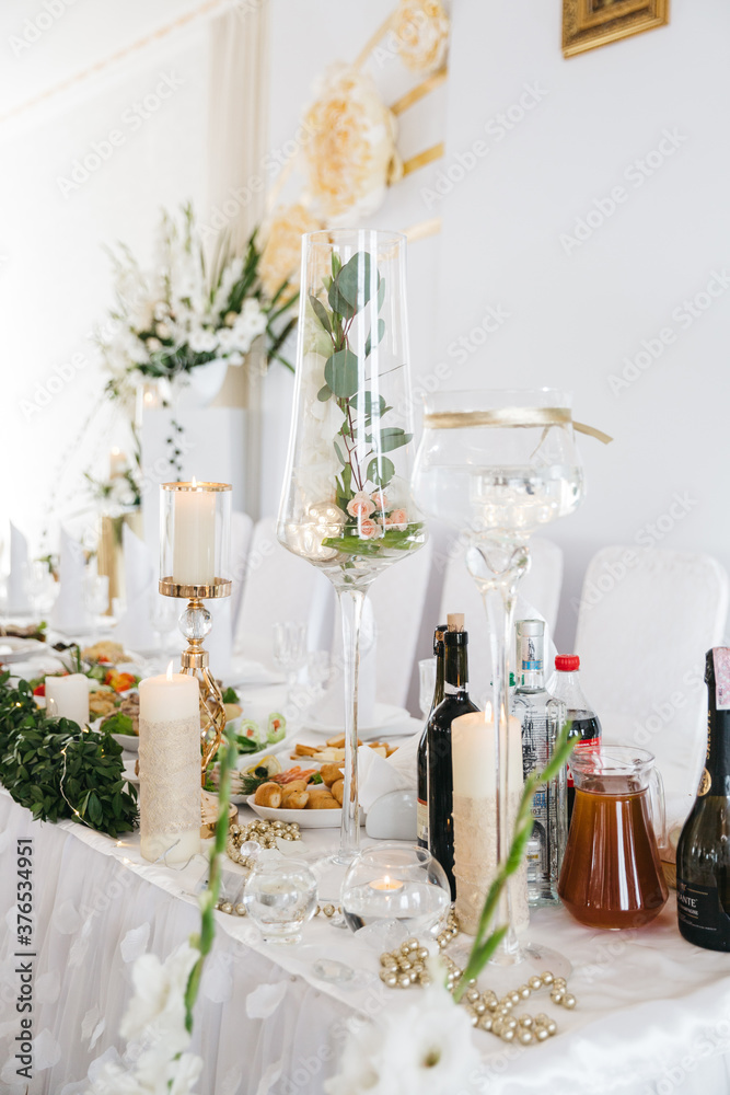 How To Decorate Birthday Table With Flowers And Candles Leadersrooms
