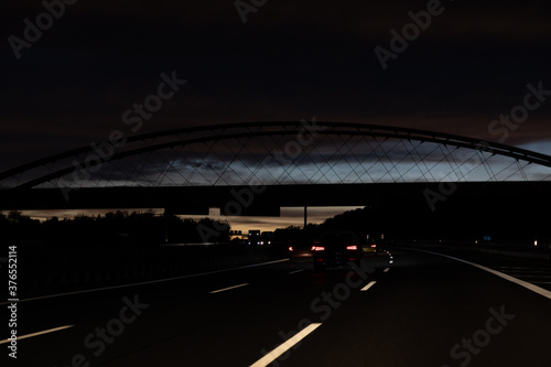 Neue Brücke über der Stuttgarter Autobahn A8 Richtung München