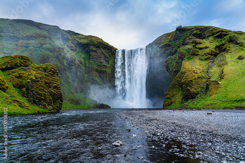 Fototapeta Naklejka Na Ścianę i Meble -  Skógafoss waterfall in Iceland