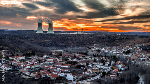 Atardecer en central nuclear de Trillo