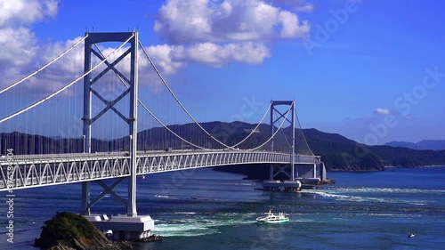 鳴門海峡の大鳴門橋 photo