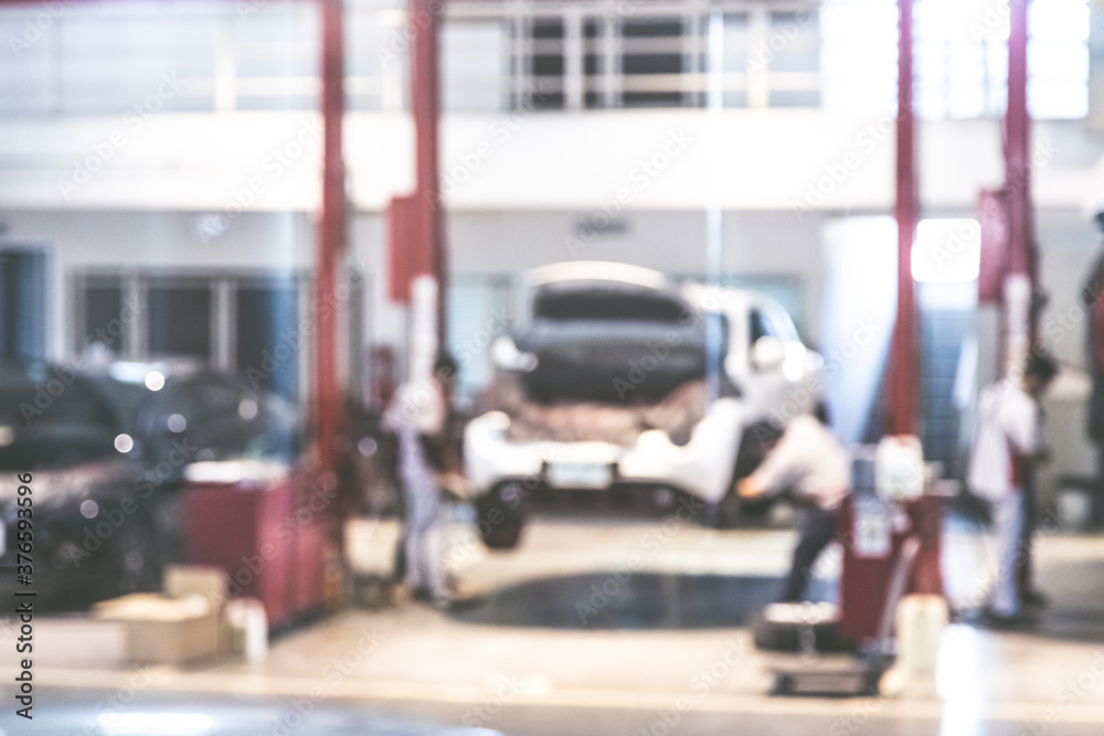 Obraz premium Blur Cars to repair and check the distance at the service center