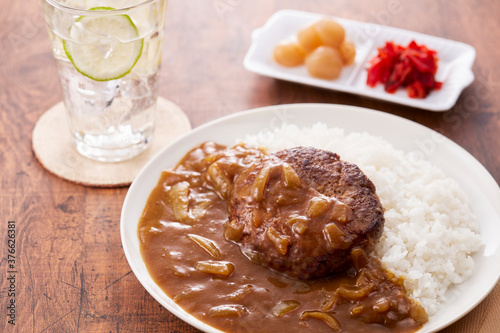 ハンバーグカレー