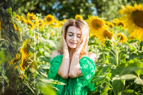 girl with a sunflowers