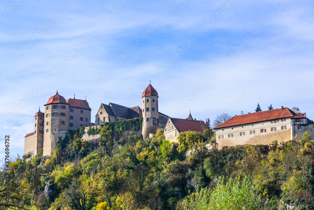 Ausblick auf das Harburger Schloss an einem Oktobermorgen