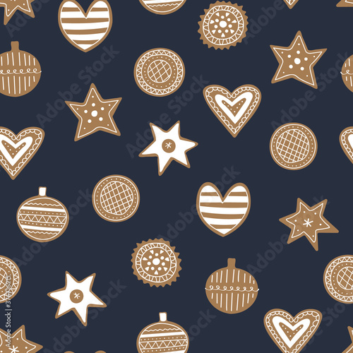 Gingerbread cookies seamless pattern for Christmas. Cozy childish xmas print. Traditional holiday scandinavian background. Flat hand drawn baked bauble, star, heart.