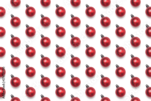 seamless pattern with red christmas balls 