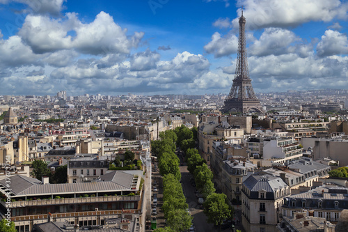 The Eifel Tower in Paris, France © Jan Kranendonk