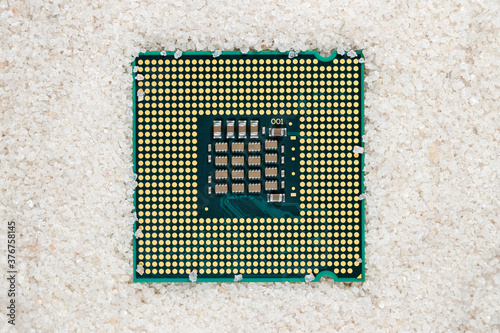 CPU unit processor on silica sand