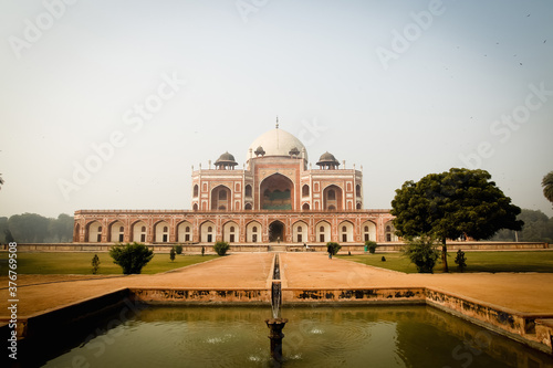 Humayuns Tomb, Delhi, India photo