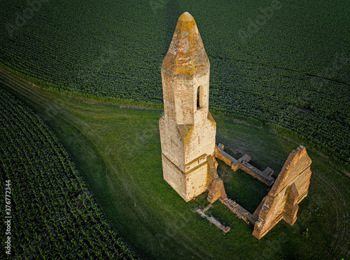 Ruintemple in Somogyvamos, ...