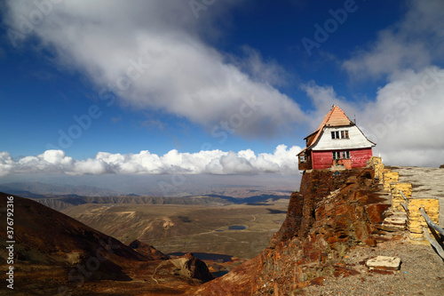 View of old ski hut on Mount Chacaltaya photo