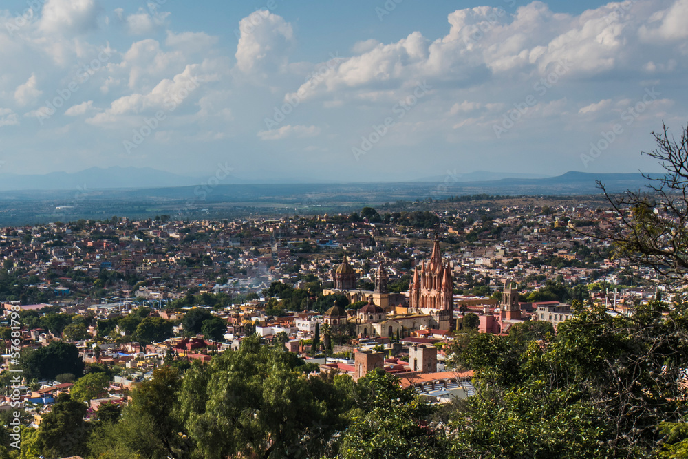 Panorámica de San Miguel de Allende, en el centro de México. Esta ciudad es considerada una de las más bellas del país por su arquitectura estilo colonial y muy colorida
