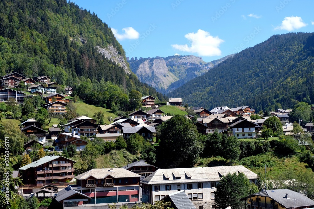 Village de  Morzine dans les Alpes françaises