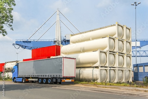Obraz na płótnie truck in port, delivery of cargo to Europe. Logistics Goods Transport w salonie