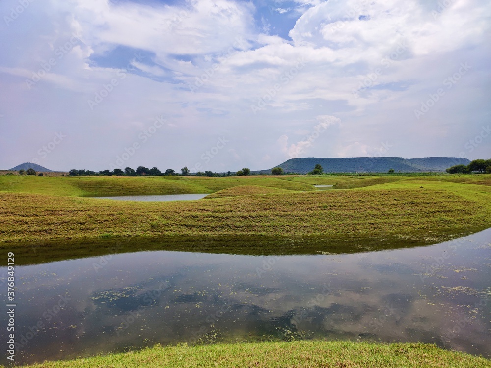 Naklejka premium landscape with lake