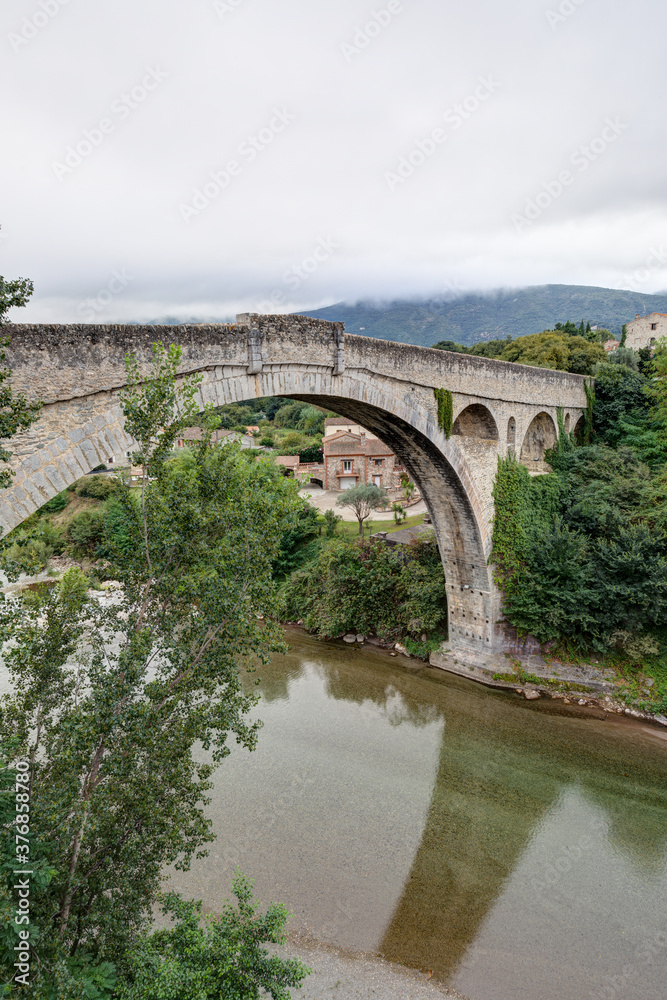 Le Pont du Diable à Céret dans les Pyrénées Orientales