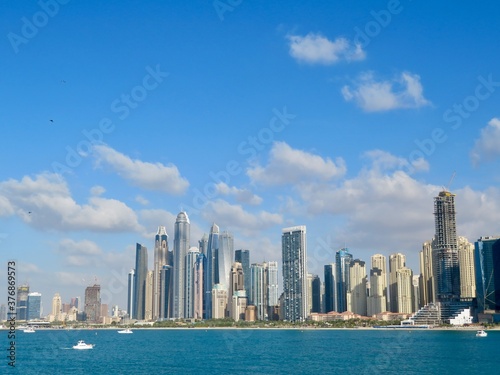 Dubai Skyline © Afaranwide
