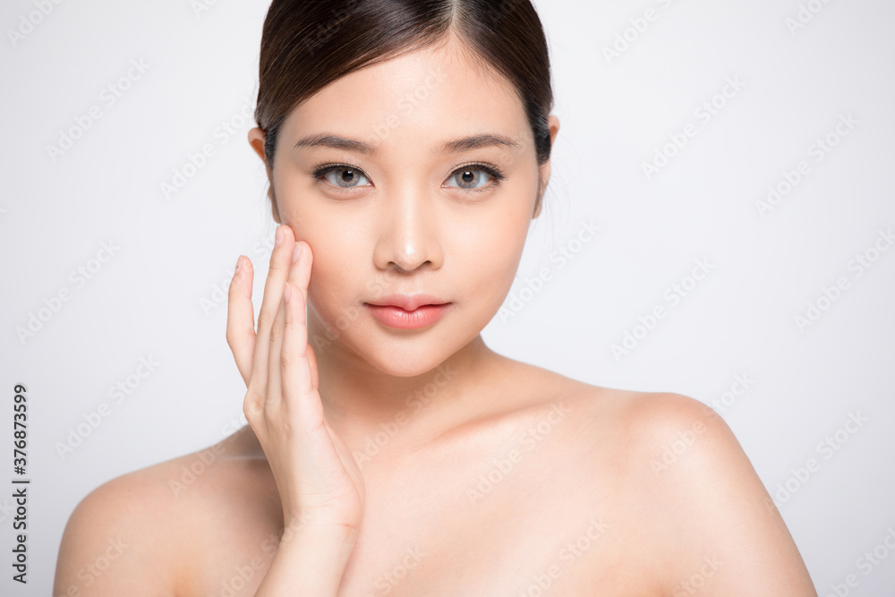 Portrait of young woman posing for beauty spa theme Portrait of young woman posing for beauty spa theme
