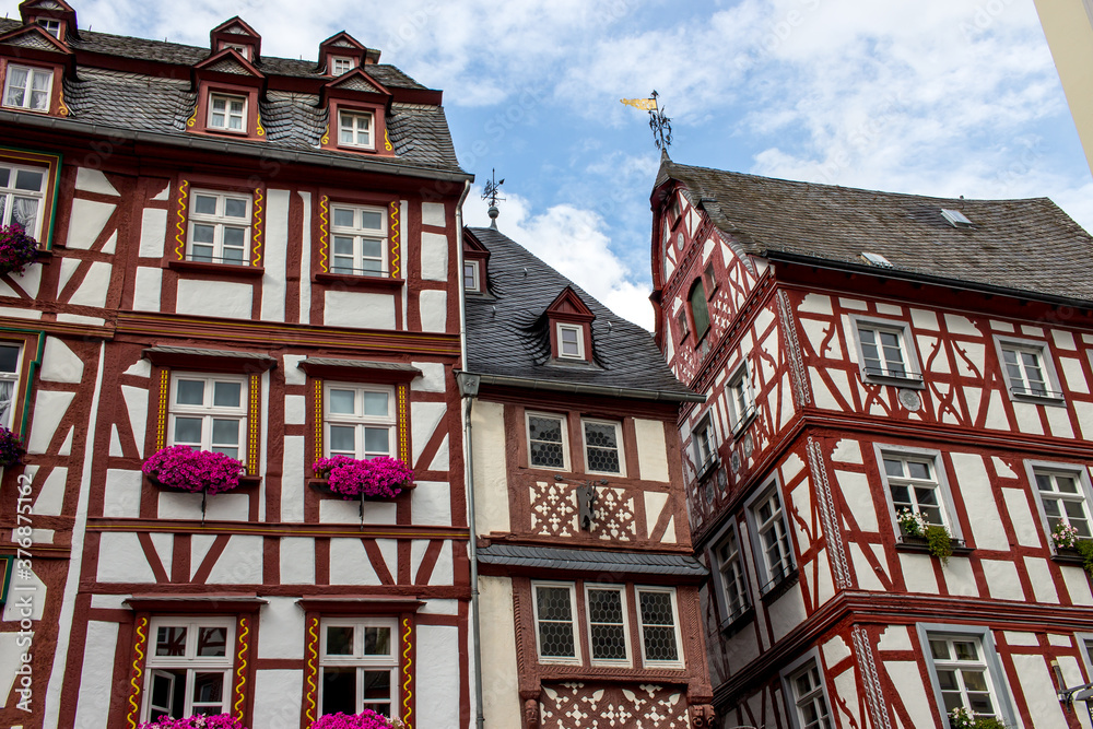 Fototapeta premium Romantic half-timbered houses on the Moselle (Germany) 