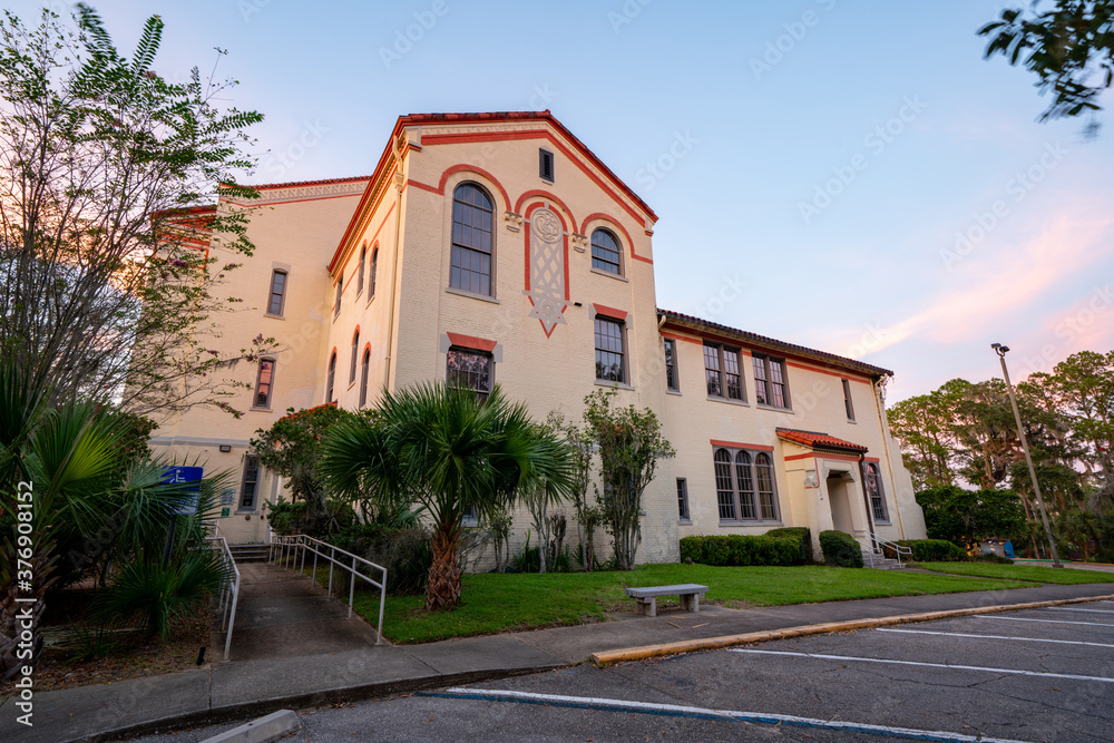 Obraz premium Colorful photo of the Bloxham Building Downtown Tallahassee FL Leon County