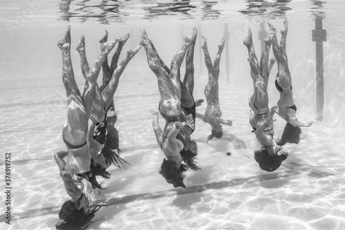 Obraz na płótnie Natation synchronisée 