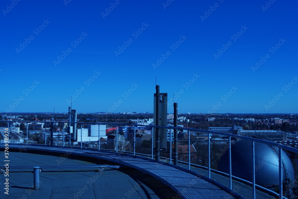 Blick über Berlin Mariendorf und das Gelände des Marienpark Berlin vom Wasserturm aus Blick über Berlin Mariendorf und das Gelände des Marienpark Berlin vom Wasserturm aus