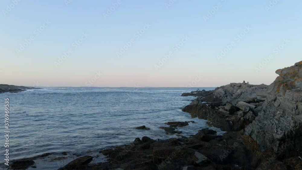 Slowmore_near rocks Slowmore_near rocks