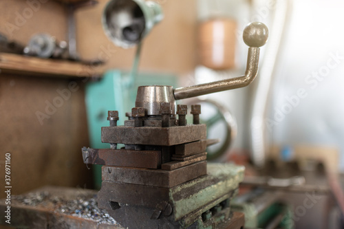 A part of the old lathe machine